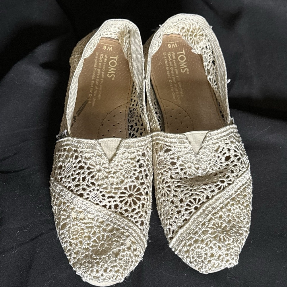 Toms Cream Crochet Alparta Morrocan Crochet Slip On Womens 6